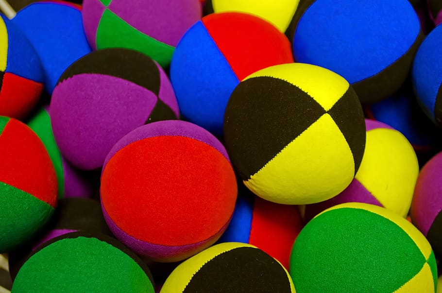 lote de bolas de colores variados, coloreado, bolas, pelota, tela, cosido, malabares, alegremente, fondo, papel tapiz
