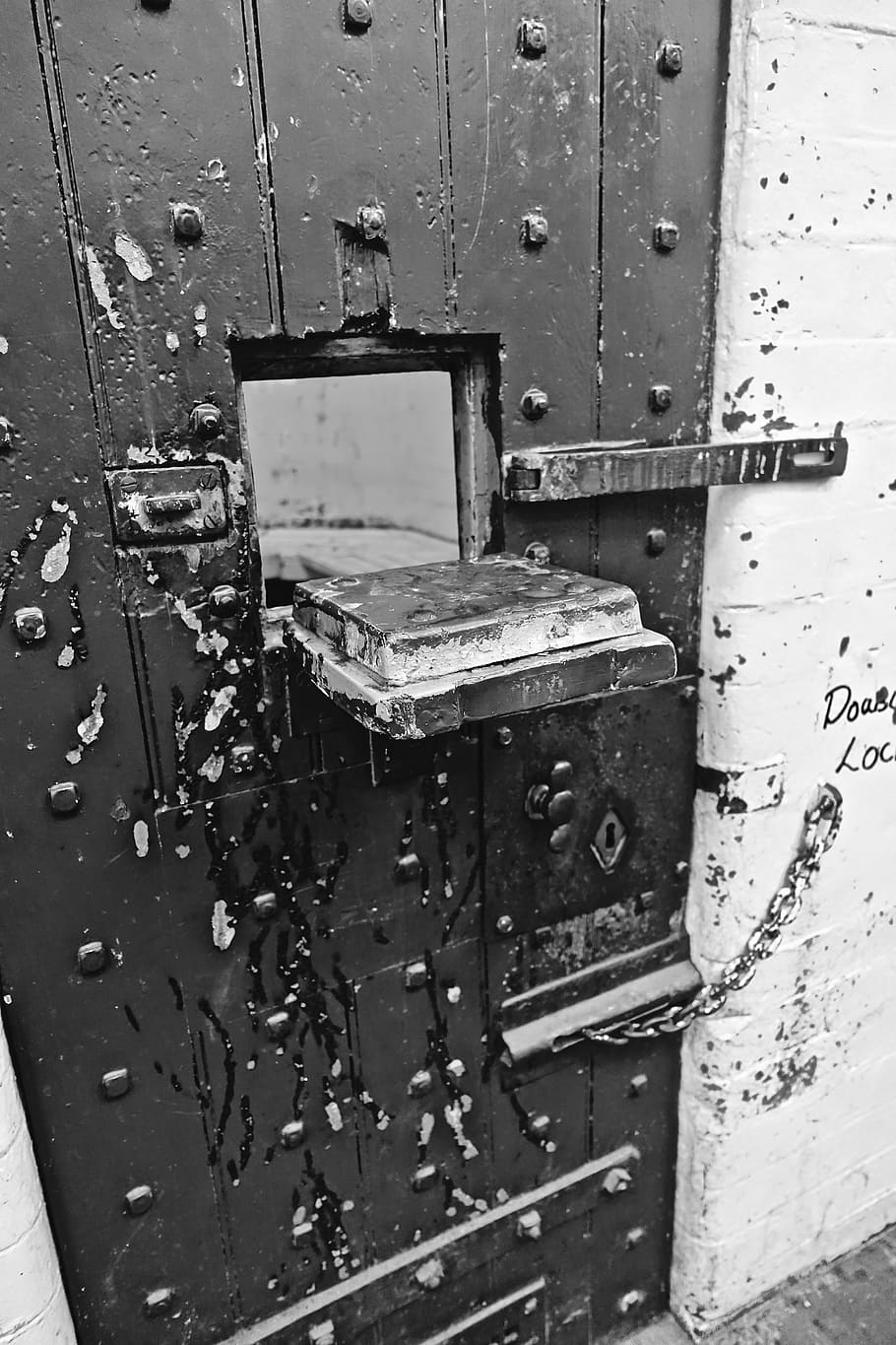 door, prison, servers, cell, jail, metal, criminal, open, secure, imprison