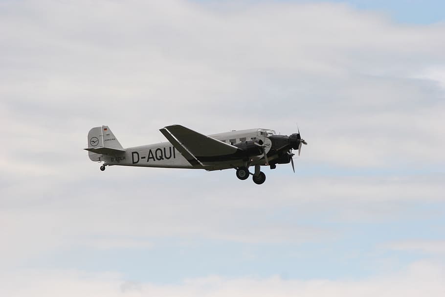 aircraft, ju52, junker, historically, flugshow, aviation, fly, auntie ju, england, old