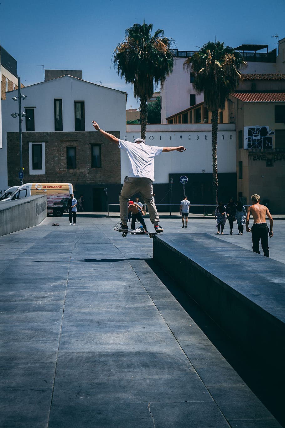 skaterboard, sport, barcelona, skater, macba, people, extreme, built structure, architecture, building exterior