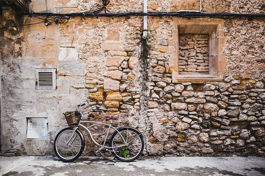 bicicleta, estacionado, ao lado, concreto, casa, arquitetura, construção, infra-estrutura, parede, rua