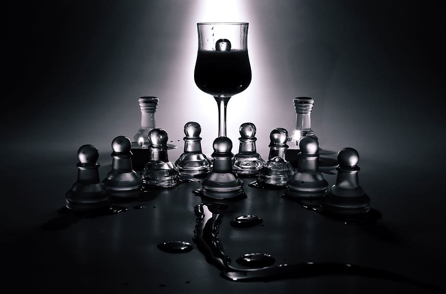 clear, wine glass, chess piece, chess, pieces, figurines, glass, strategy, studio shot, leisure games
