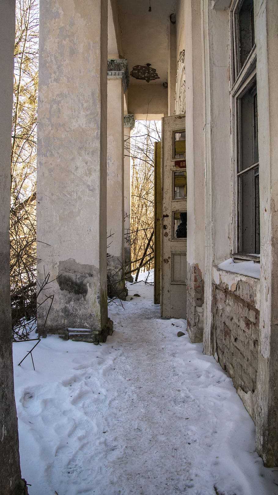 village, snow, culture palace, exclusion zone, winter, white, cold, house, ukraine, radiation
