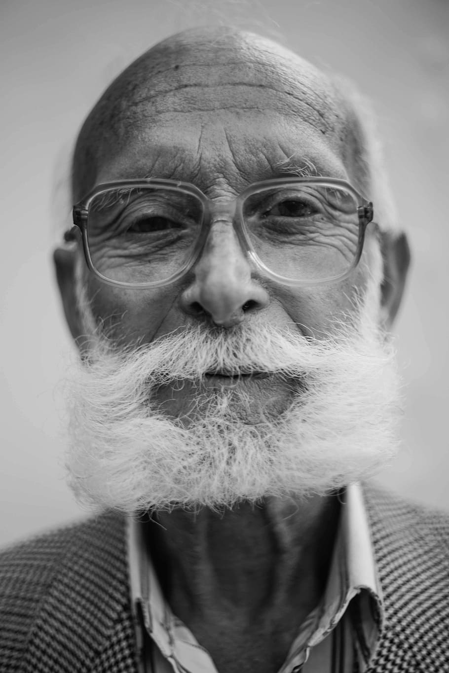 grayscale photography, man, old, beard, portrait, face, elderly, male, grandfather, pensioner