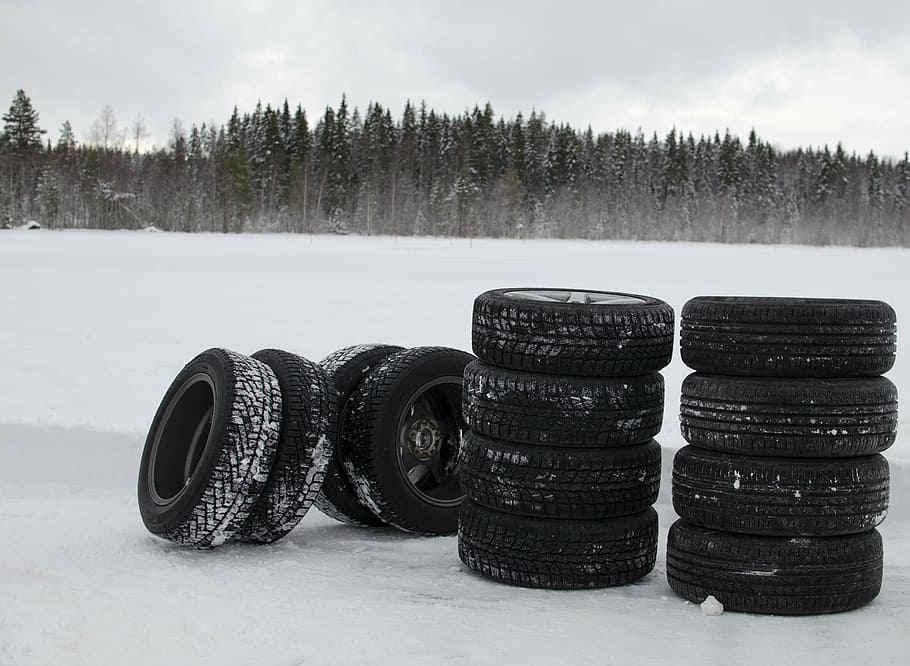 three, sets, snow-weather tires, snow surface, winter tyres, däcktest, tires, snow, cold temperature, winter
