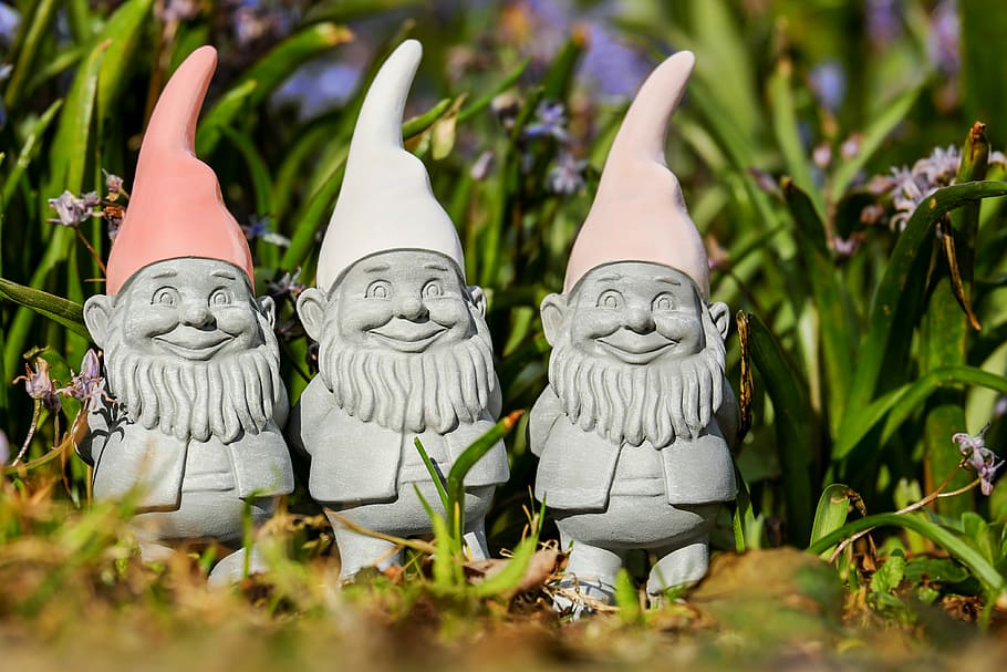selective, focus photography, three, gnome figurines, imp, spring imp, figure, sweet, cute, garden gnome