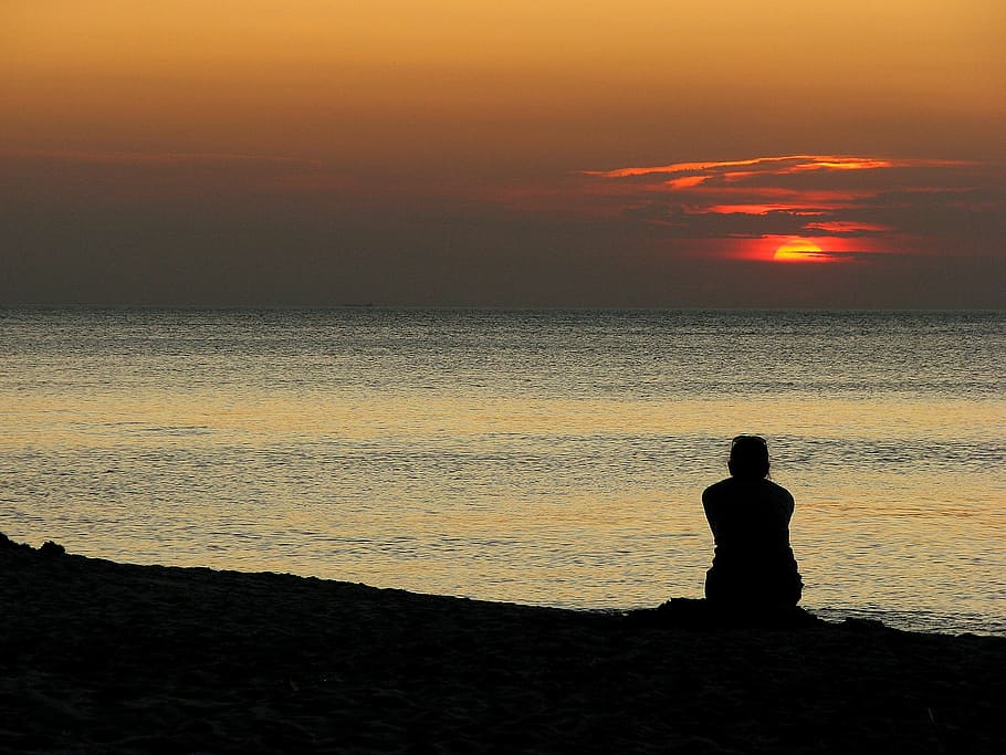 人, 座っている, 海岸, ゴールデン, 時間, 日没, 海, バルト海, 文字, 男