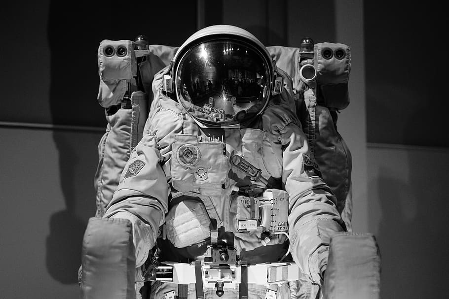 white astronaut suit, astronaut, cosmonaut, person, space, technology, space suit, people, holding, men