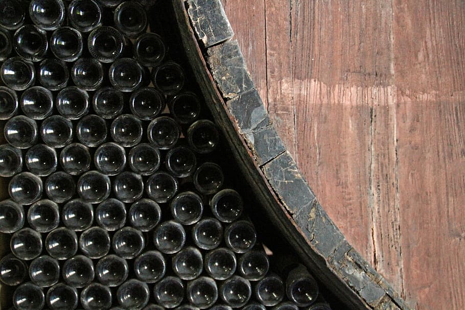 Vineyard, Bottles, Wine, Winery, wine bottle, old, barrel, curve, industry, close-up