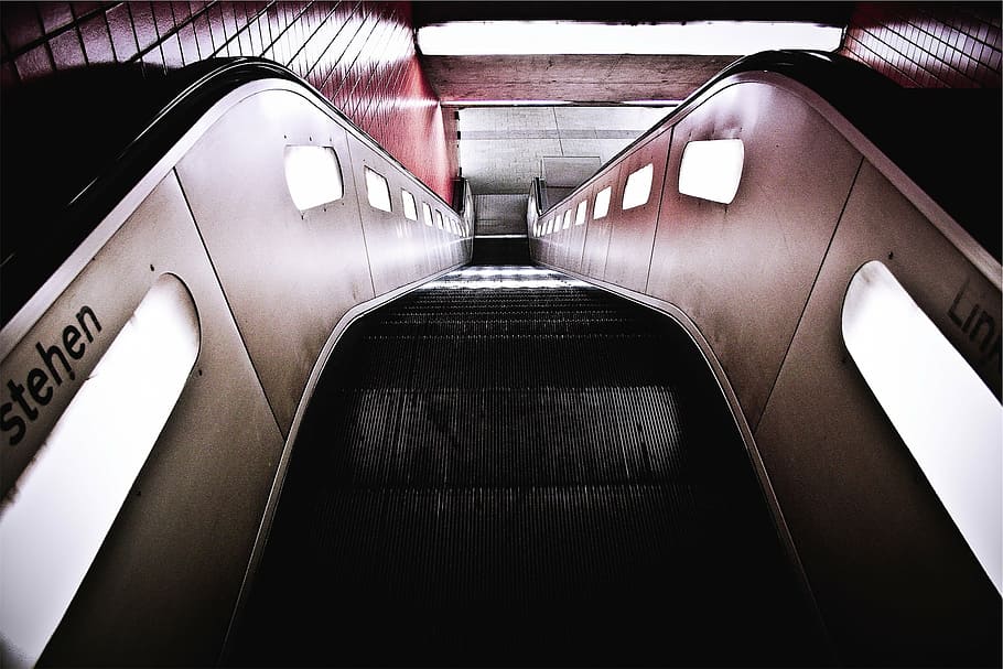 eskalator, stasiun kereta bawah tanah, tangga, turun, kereta bawah tanah, stasiun, metro, perjalanan, transportasi, angkutan umum