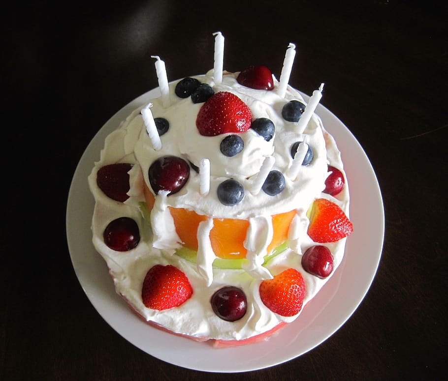 cumpleaños, fruta, pastel, comida y bebida, comida, comida dulce, dulce, producto lácteo, frescura, foto de estudio