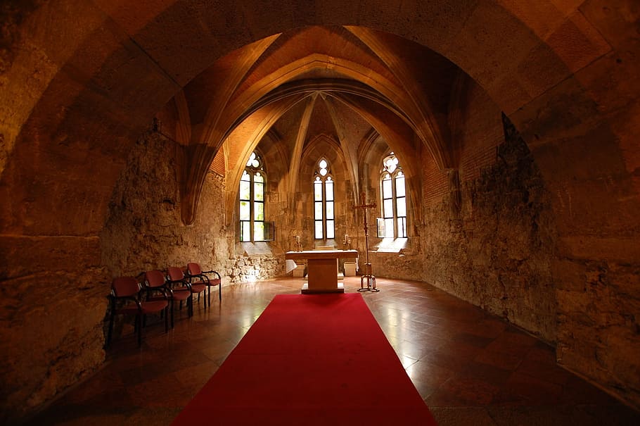rojo, alfombra de corredor, beige, sala de pared, iglesia interior, castillo de buda, palacio, budapest, hungría, reyes