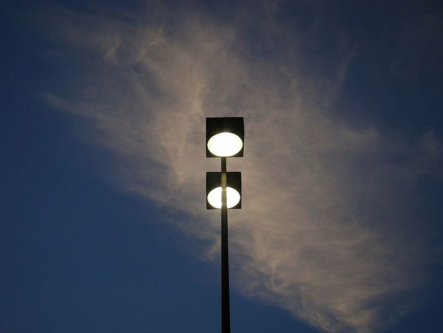 ランプ, 光, 通り, 空, 雲, 夕方, 夕暮れ, 電気ランプ, 照明器具, 街路灯