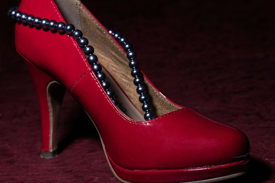 con cuentas, accesorio, rojo, tacón, bomba, zapato, zapatos de mujer, zapato de tacón alto, moda, tacones altos