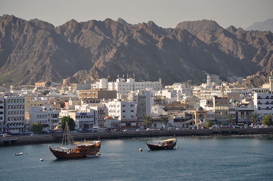 montañas, foto de la ciudad, durante el día, Muscat, Omán, Puerto, Viajes, Bote, moscatel, tradicional