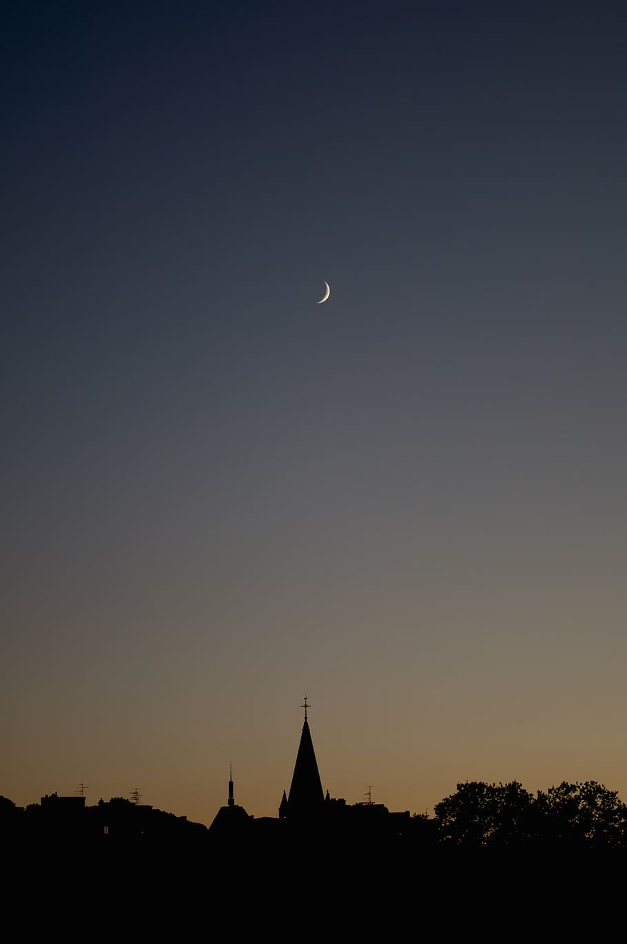 crescent moon, crescent, moon, night, time, architecture, building, structure, church, cathedral
