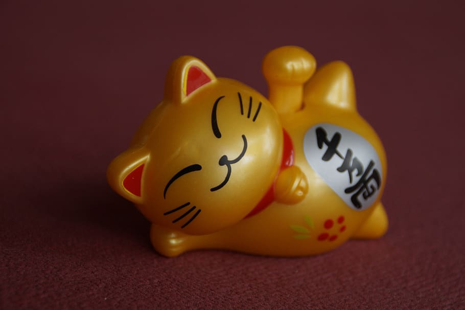 lucky cat, lucky charm, japanese, manekineko, spiritual, asia, cat, figure, maneki neko, waving cat