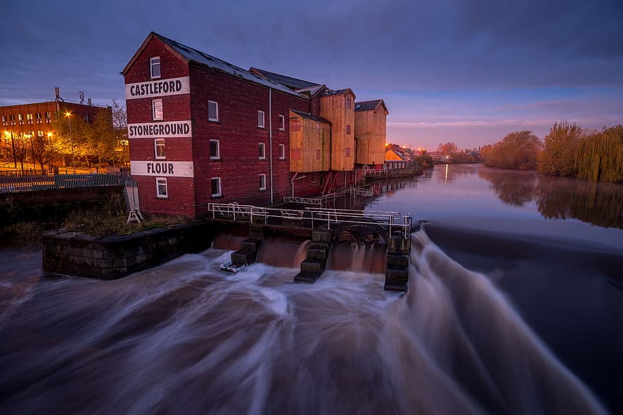 queens mill, castleford, allinson's mill, river aire, yorkshire, sunrise, river, water, reflection, town
