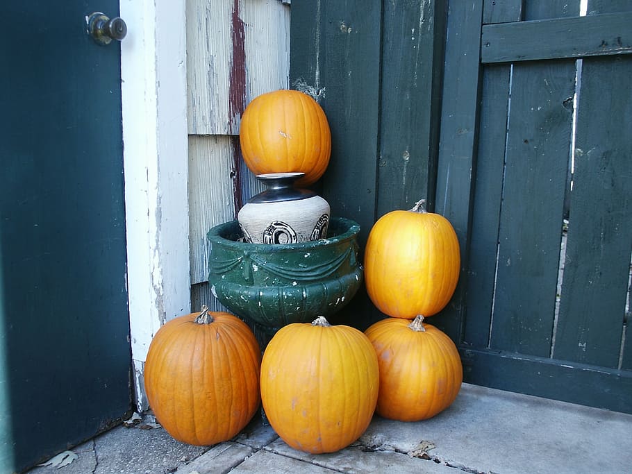 five yellow pumpkins, autumn, november, pumpkin, fall, october, pumpkins, halloween, wood - Material, decoration