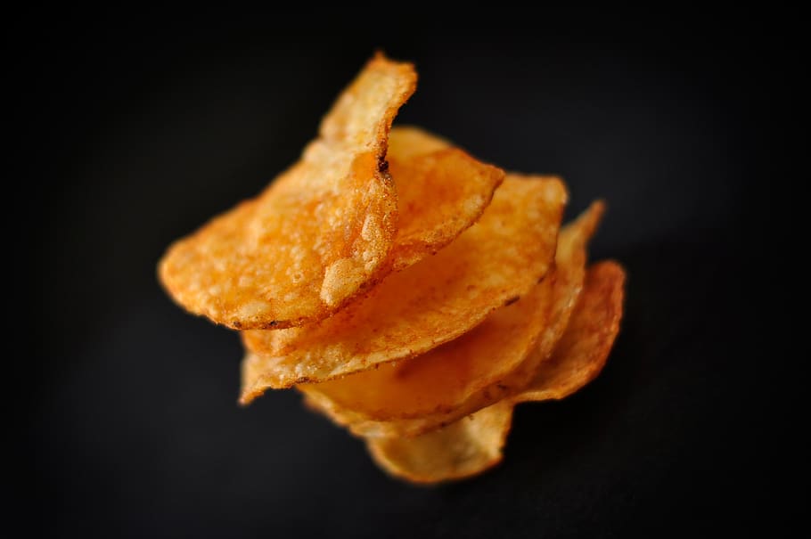 crisps, chips, snack, black, food, crunchy, food and drink, studio shot, black background, fried
