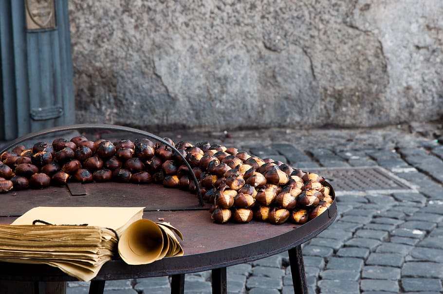 chestnut, chestnut panggang, musim gugur, kios, tradisi, festival kastanye, november, panggang, maroni, makanan