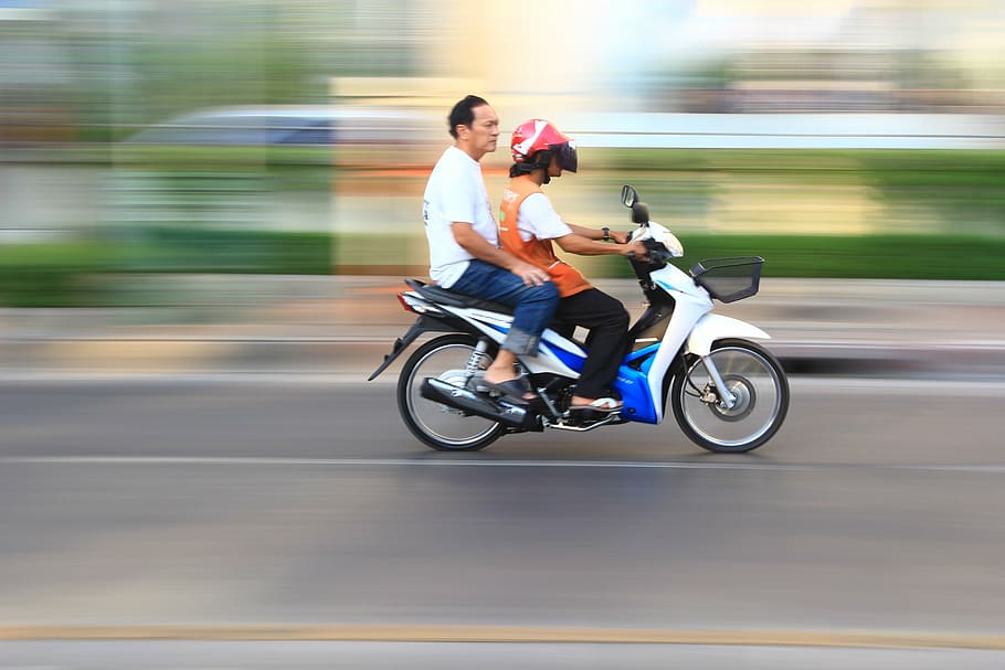 velocidade, assento, motocicleta, transporte, movimento borrado, movimento, modo de transporte, mulheres, homens, estrada