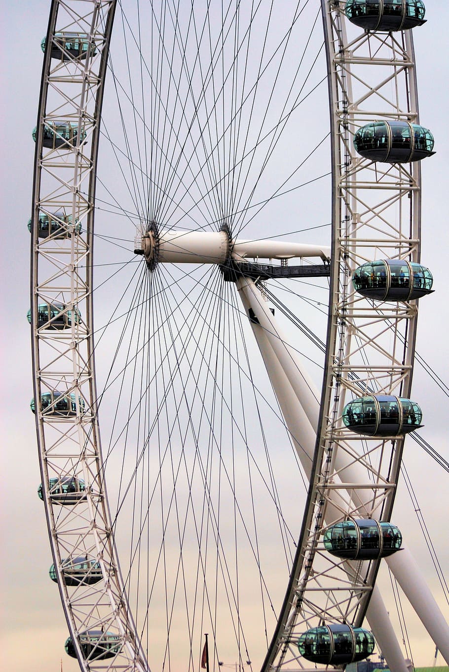 low, angle photography, white, ferris, wheel, London Eye, Ferris Wheel, Big Wheel, observation wheel, england