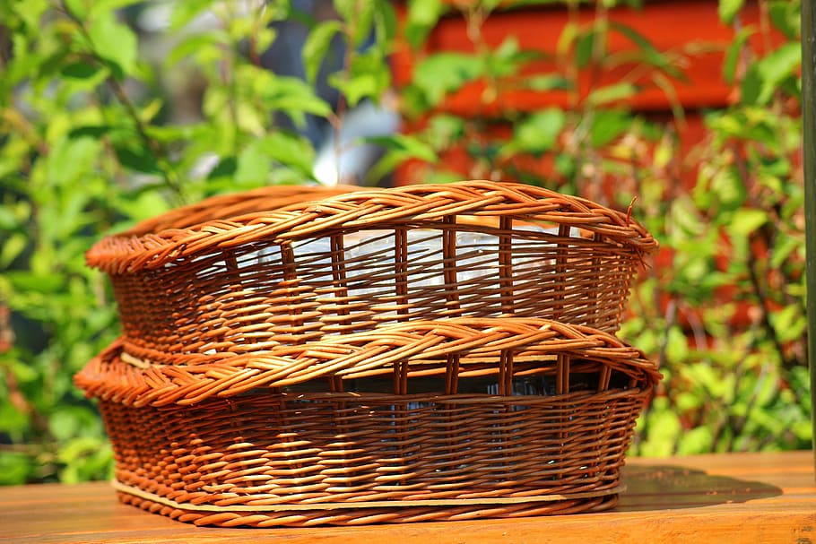 brown wicker basket, basket, wicker, wicker basket, picnic, may, spring, event, holiday, dining table