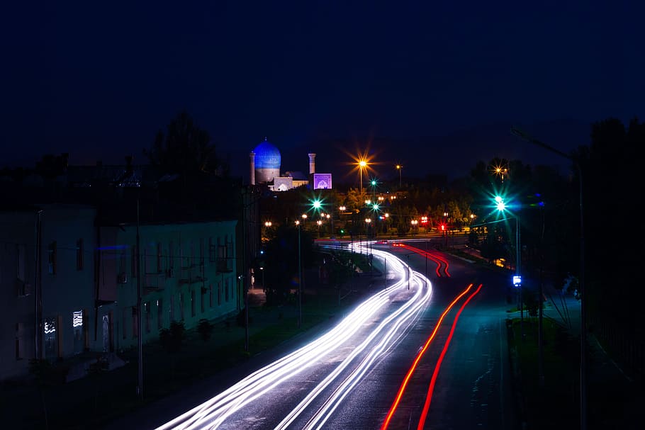 fotografía timelapse, vehículo, pasando, edificios, Samarcanda, noche, luces, Uzbekistán, luz de noche, vista nocturna