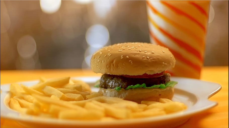 makanan, makan malam, makan siang, gourmet, makanan cepat saji, makan tidak sehat, makanan dan minuman, siap makan, burger, kentang