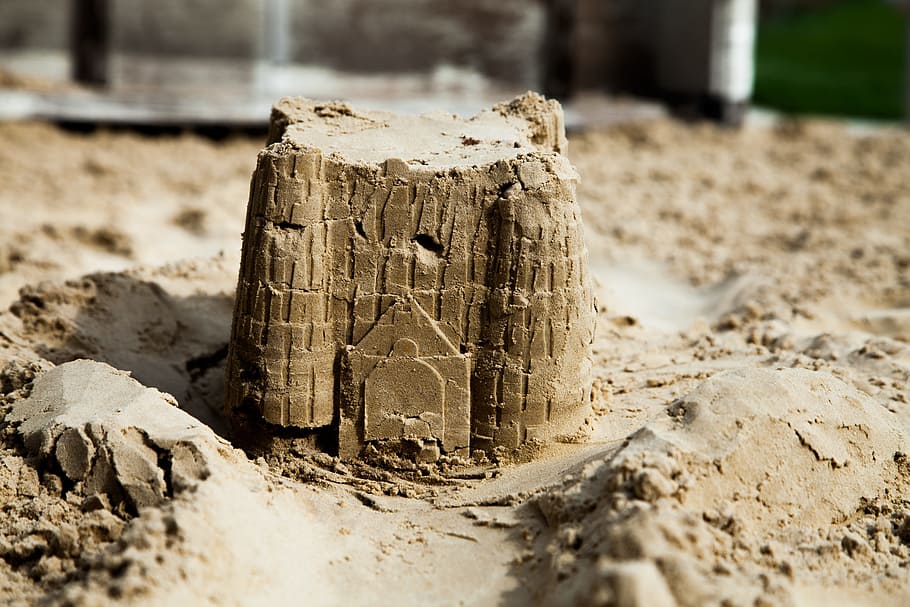 Sandburg, Sand Sculpture, Beach, sand, children, digging, sea, pokes fun at, holiday, playground