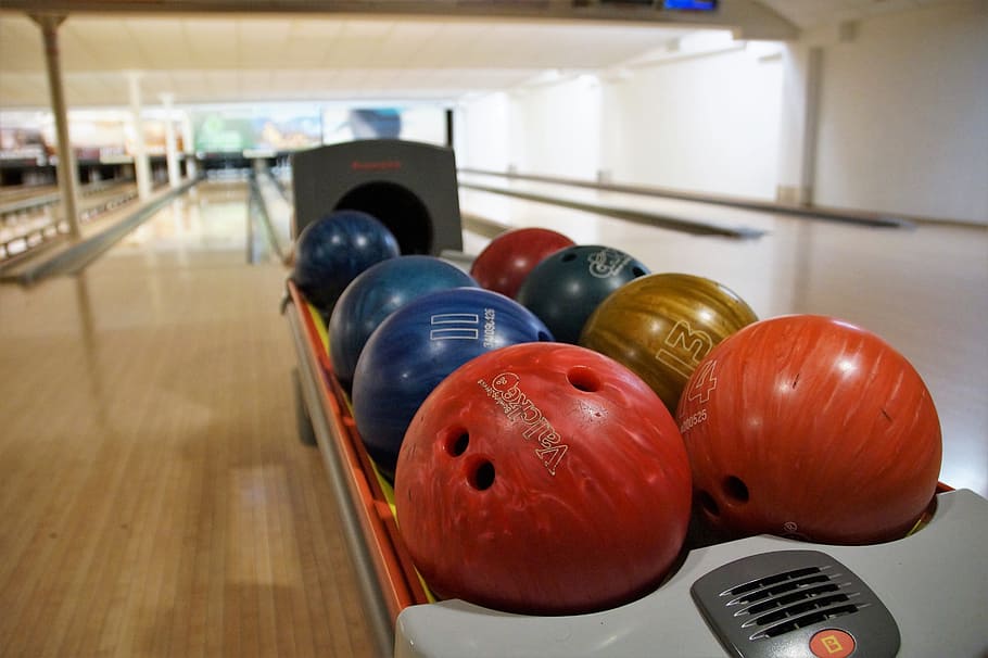 bowling, bola bowling, kesenangan, olahraga, arena bowling, olahraga rekreasi, dalam ruangan, aktivitas olahraga, di dalam ruangan, bola