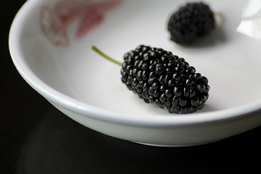 fruit, raspberry, mulberry, wobble, close-up, black, white, indoors, plate, food and drink