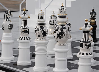 trafalgar-square-chess-white-strategy-royalty-free-thumbnail.jpg