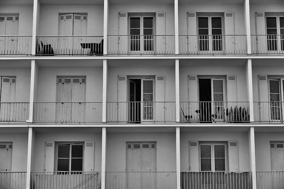 arquitectura, fachada, edificio, balcón, simétricamente, simetría, exterior, blanco negro, cuadrado, rectángulo