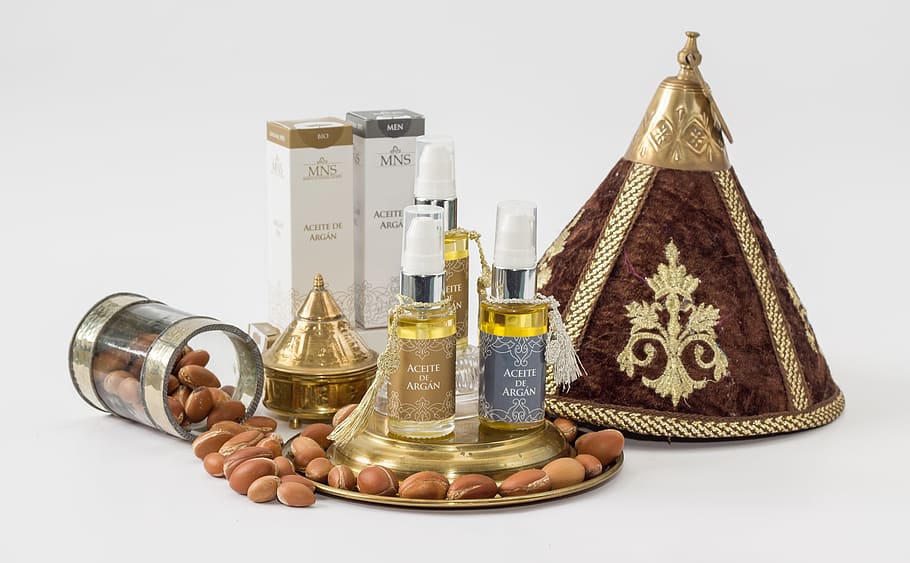 gold, traditional, argan, oils, cosmetics, bottles, crafts, morocco, maroc, craft products