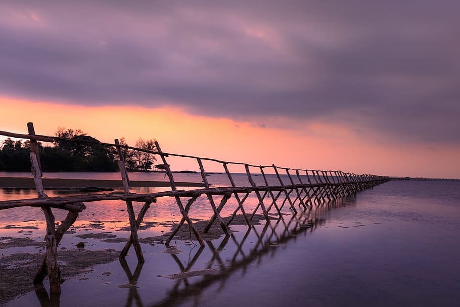brown, wooden, fence, body, water, sunset, the sun, wooden bridge, pier, the sea