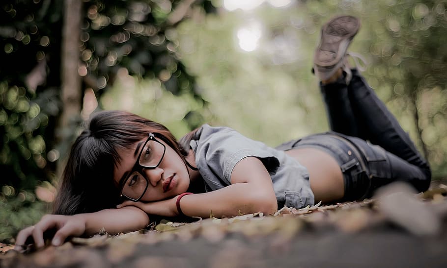 girl, women, model, indonesian, forest, lying down, selective focus, tree, plant, child