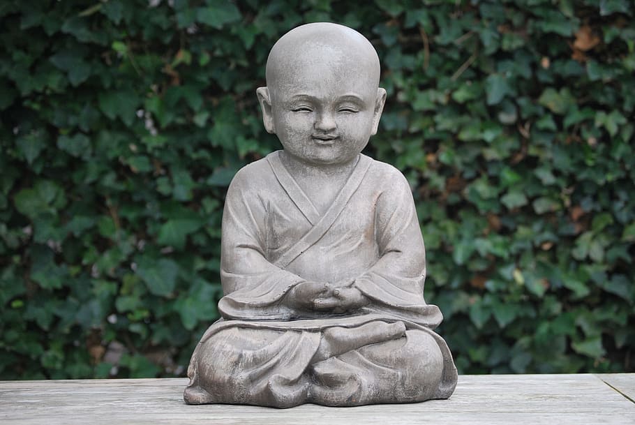 meditando, estatua de monje, plataforma, gris, concreto, religioso, niño, estatua, buda, cabeza