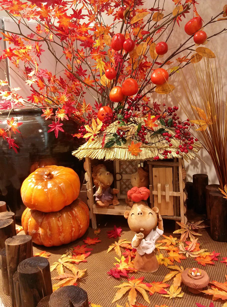 autumn leaves, pumpkin, miniatures, thatch roofed hose, persimmon, autumn, celebration, food and drink, food, decoration