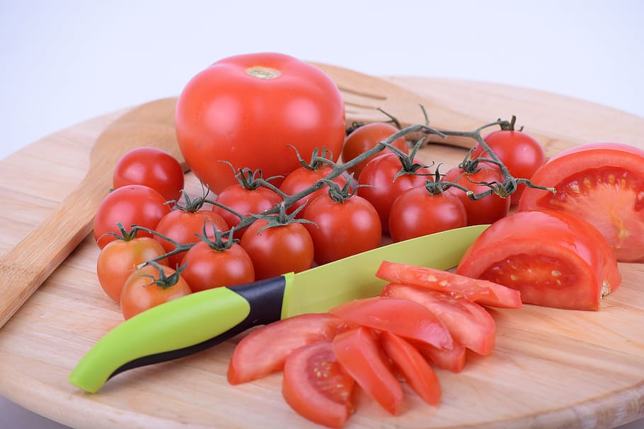 tomato, cherry tomato, cut tomato, wooden board, salad, food for my health, vegetable, food and drink, food, freshness