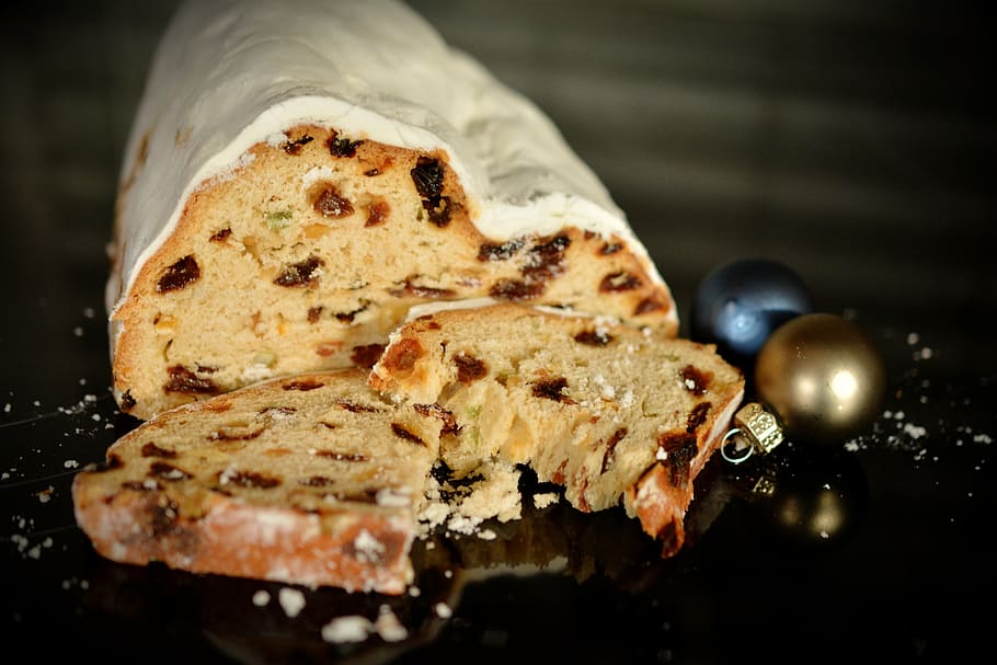 close-up photo, baked, pie, christmas stollen, christmas sweets, tunnel, christmas baking, christmas, advent, pastries