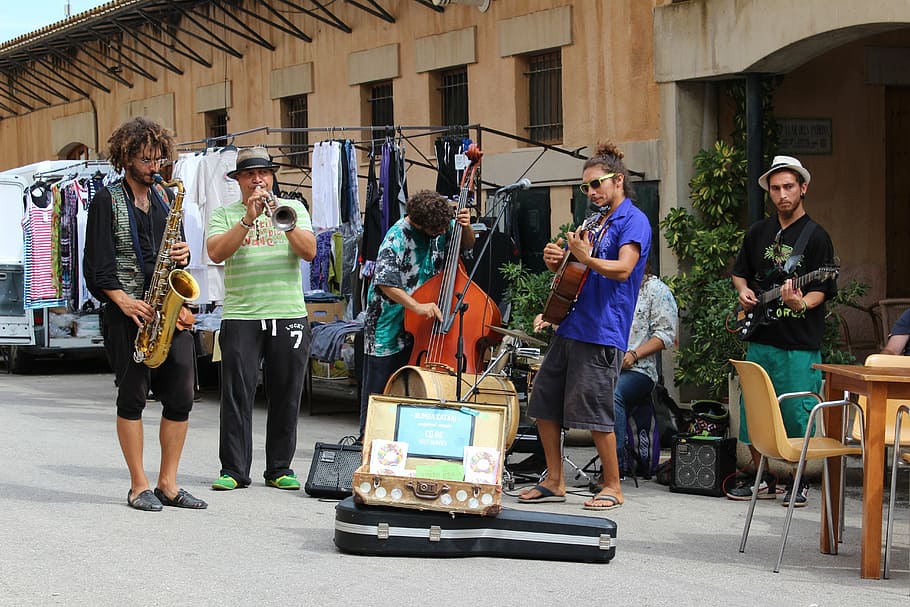street musikanten, usiker, músicos, música en vivo, rumba katxai, la sineu, grupo de personas, música, músico, equipo musical