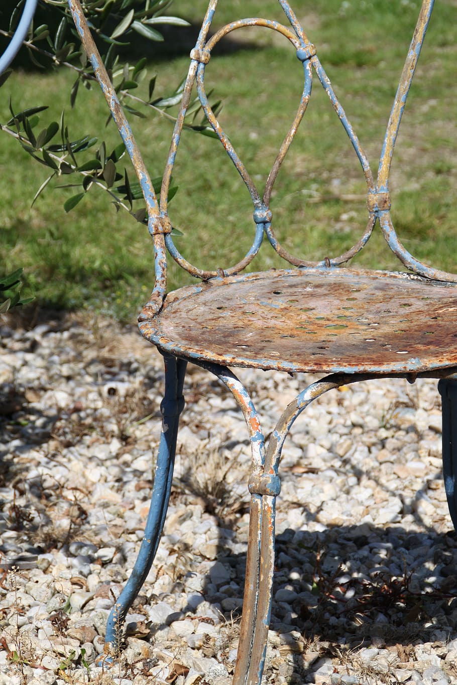 chair old, metal chair, chair garden, chair, metal, decoration, vintage, antique chairs, decor, empty chairs