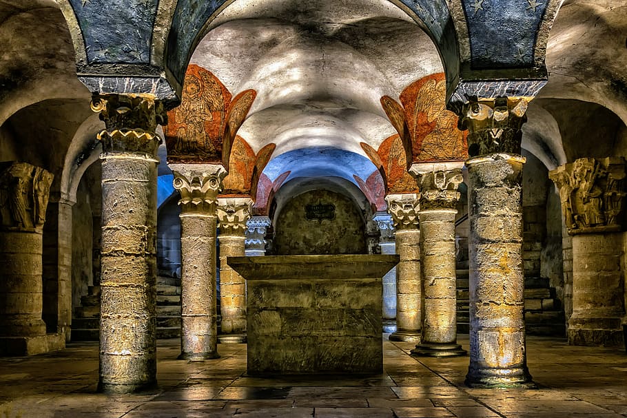 ilustración interior del templo, tumba, cripta, cámara funeraria, lugar de descanso, atmósfera, tumba antigua, última calma, edad media, sombrío
