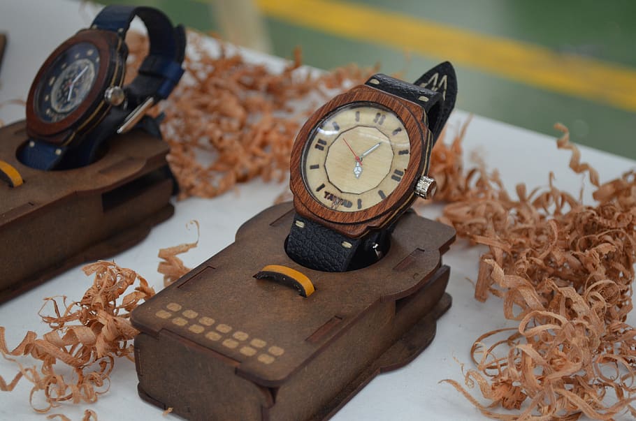 wood-clock-made-in-colombia-ibague-male-fashion.jpg