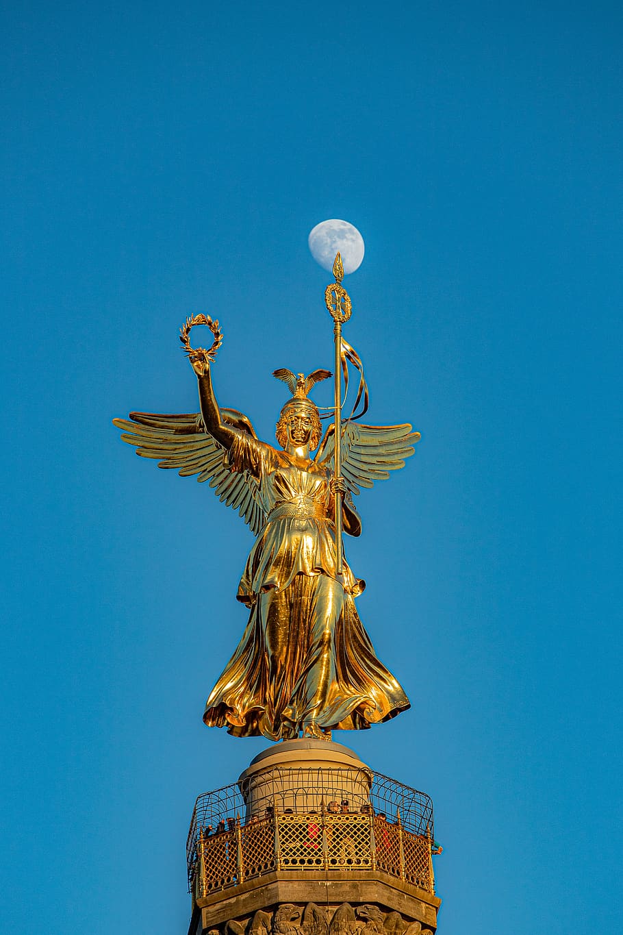 berlin, siegessäule, victorian, moon, full moon, angel, landmark, capital, monument, places of interest