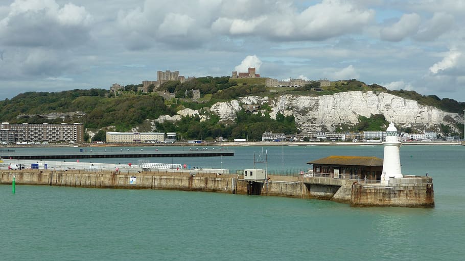 dover, white cliffs, castle dover, port, english channel, vacations, leisure, cruise, architecture, water