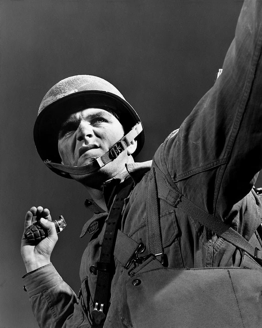 grayscale photo, soldier, throw, grenade, left, hand, hand grenade, war, military, weapon