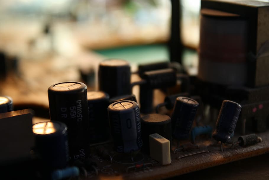 Capacitor, Circuit Board, Electronics, old, recycling, clutch, disruption, isärplockad, open, closeup